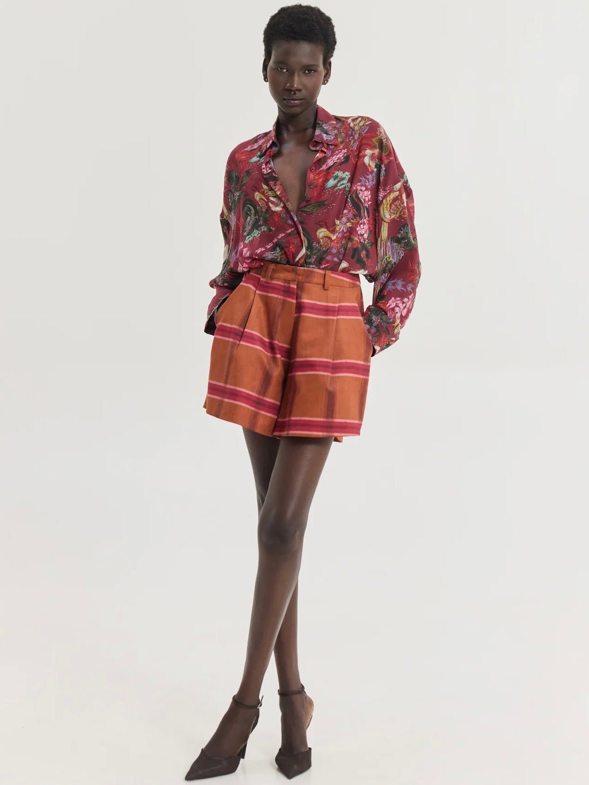 Cosmopolitan Shorts (Plaid)