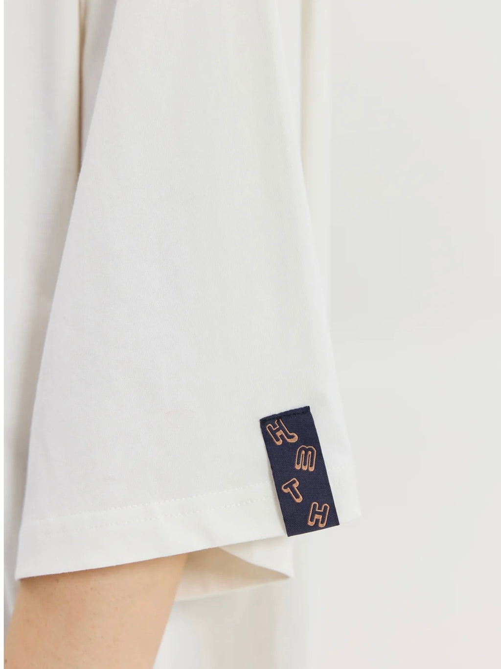Cheetah Off White T-Shirt (One day at Miragia)