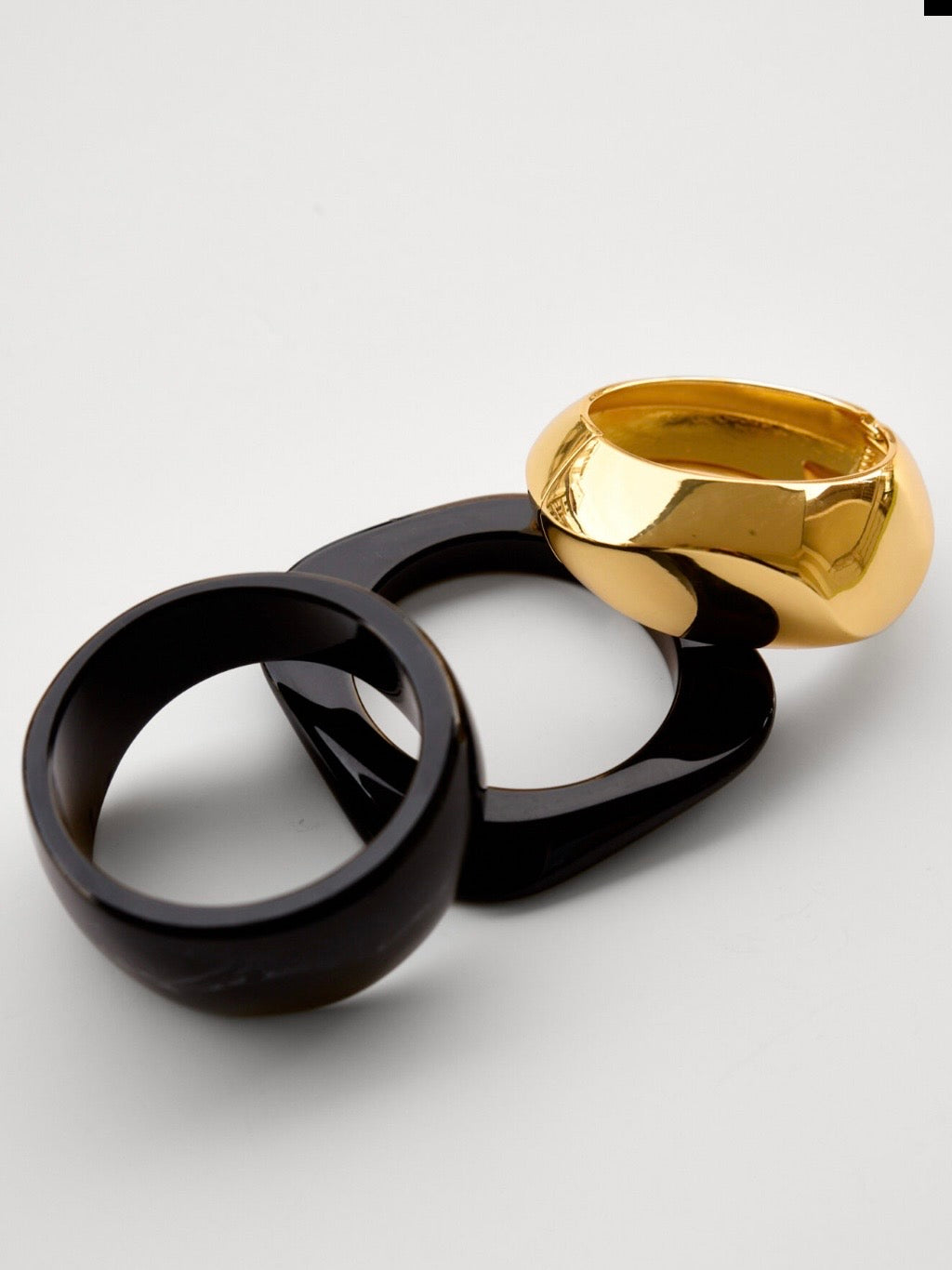 SHADOW BRACELETS(SET OF 3 BRACELETS)