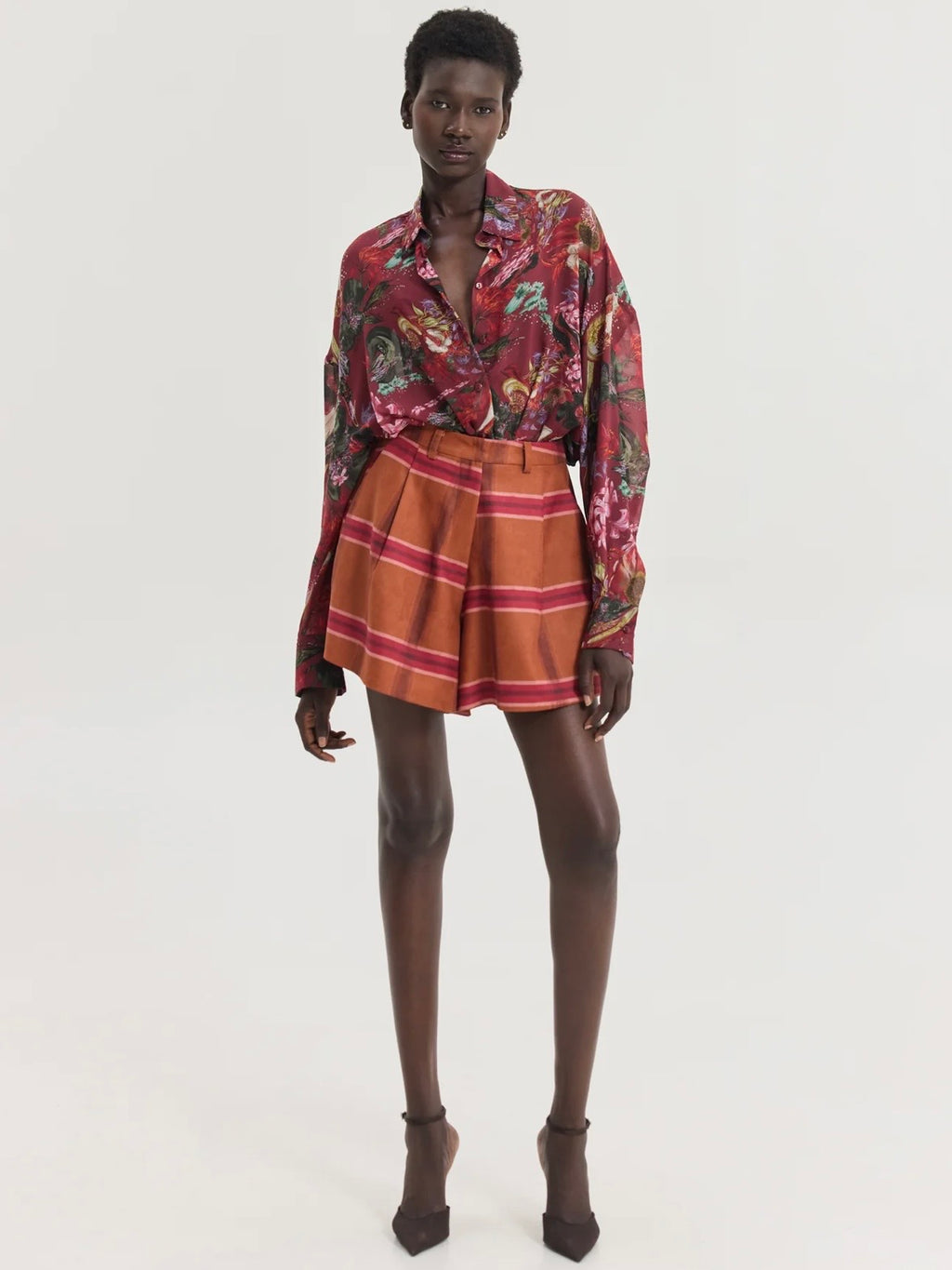 Cosmopolitan Shorts (Plaid)
