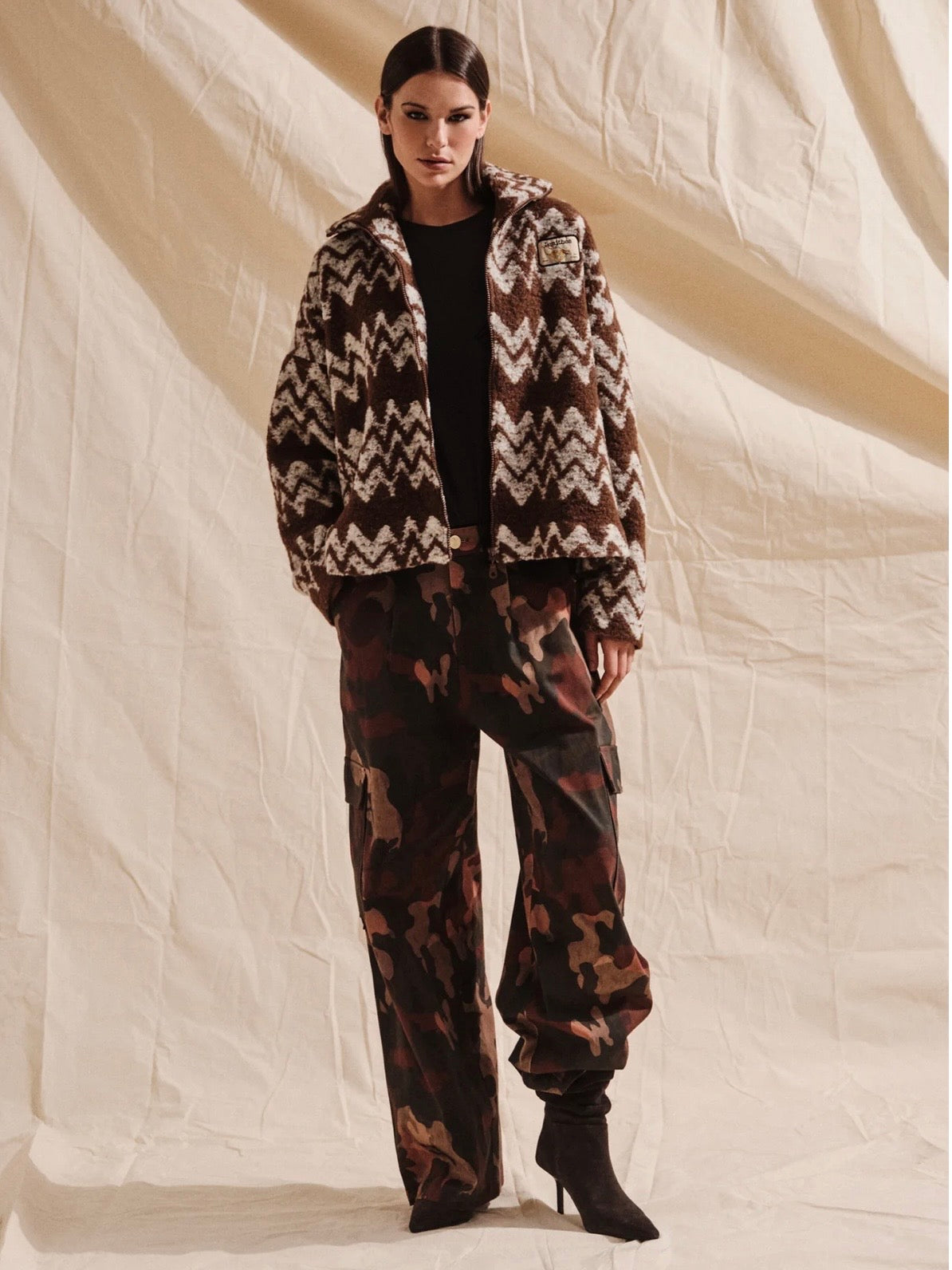 Planet Jacket (Brown)
