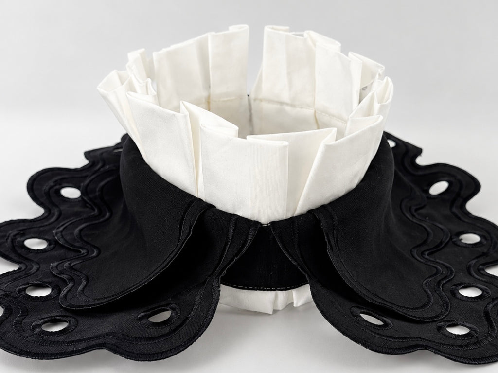THE MUSE COLLAR