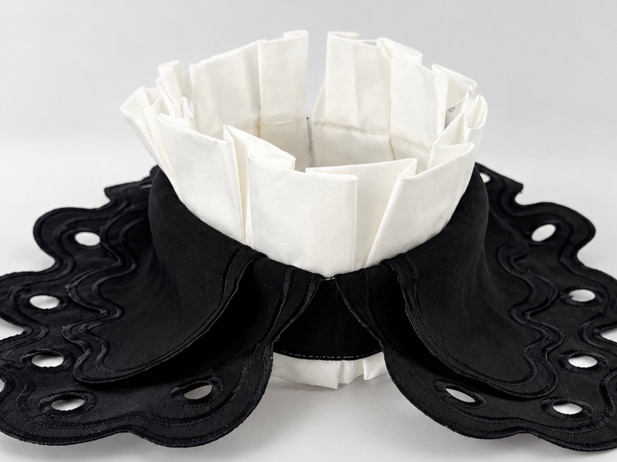 THE MUSE COLLAR